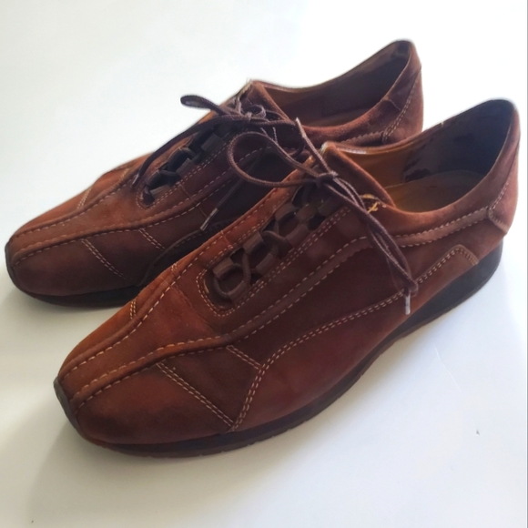 Paul Green Shoes - Paul Green Munchen Brown Suede Sneakers. Size 8.